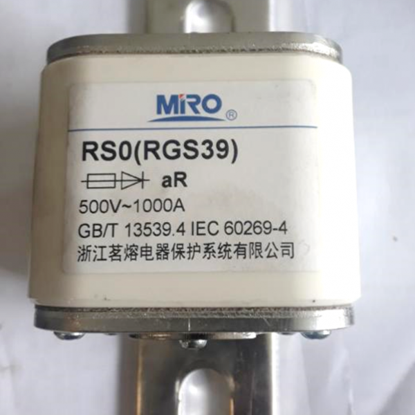 Cầu chì RS0(RGS39) 500V-1000A1